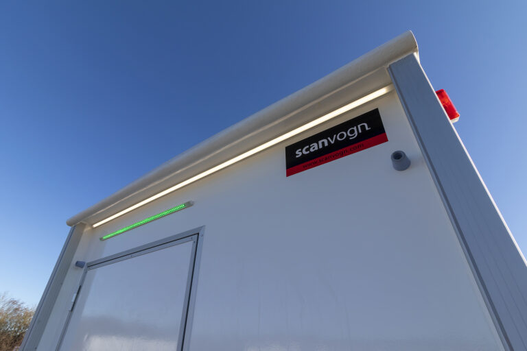 130605.2_-_Accessible_Toilet_Trailer_-_240_MIVA_-_13[1]