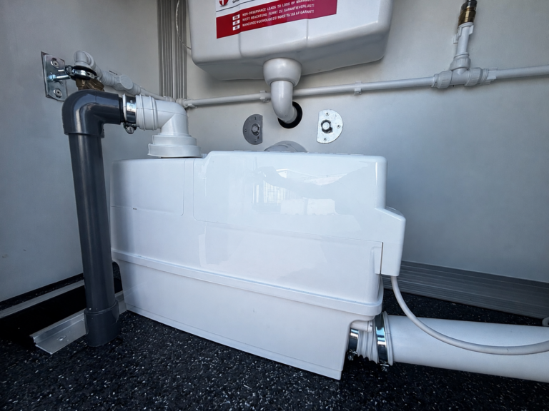 Toiletwagen 1-1-1 met vermaler