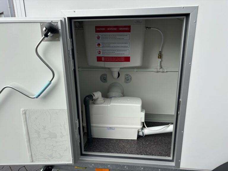 240 - EW Toiletwagen 1-1-1 met vermalers - Luxe model