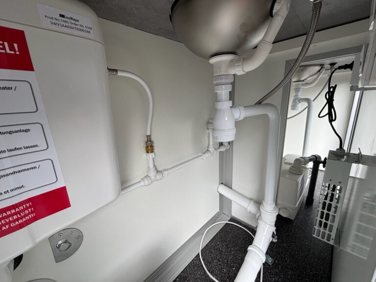 240 - EW Toiletwagen 1-1-1 met vermalers - Luxe model