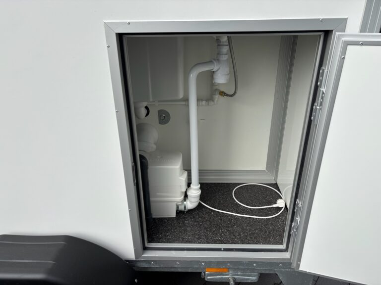 240 - EW Toiletwagen 1-1-1 met vermalers - Luxe model
