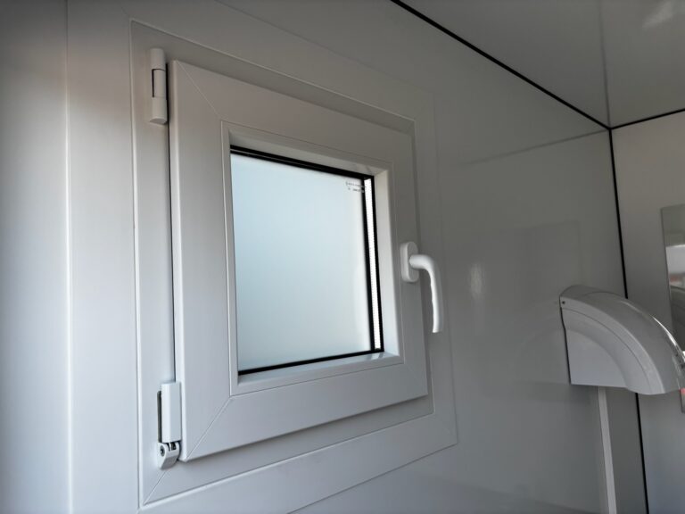 Toiletwagen 1-1-1 met vermaler