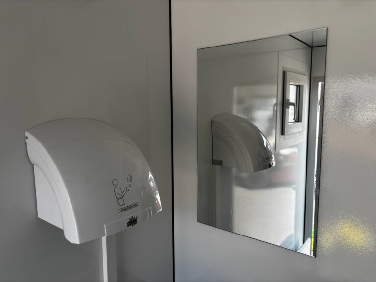 Toiletwagen 1-1-1 met vermaler
