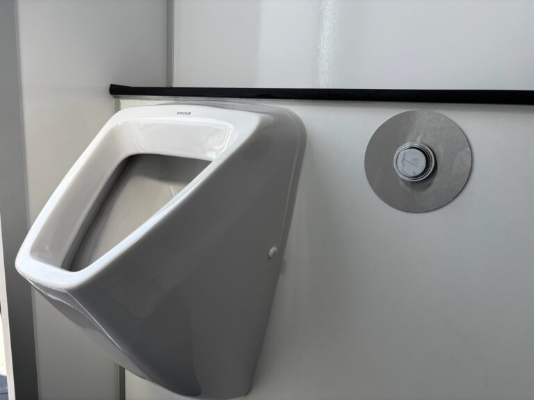 Toiletwagen 1-1-1 met vermaler
