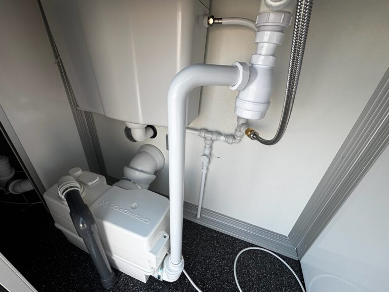 Toiletwagen 1-1-1 met vermaler