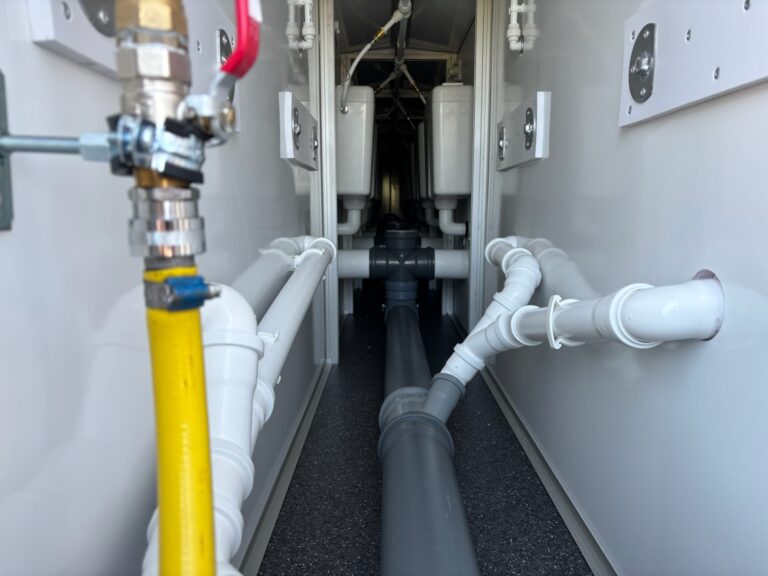 730 - EW Toiletwagen 6-6-4 (26)