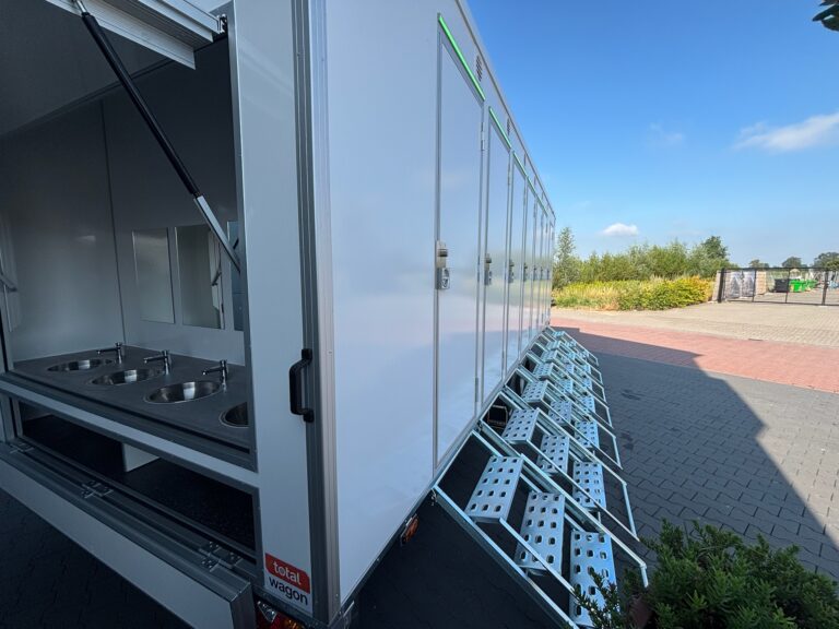 730 - EW Toiletwagen 6-6-4 (5)