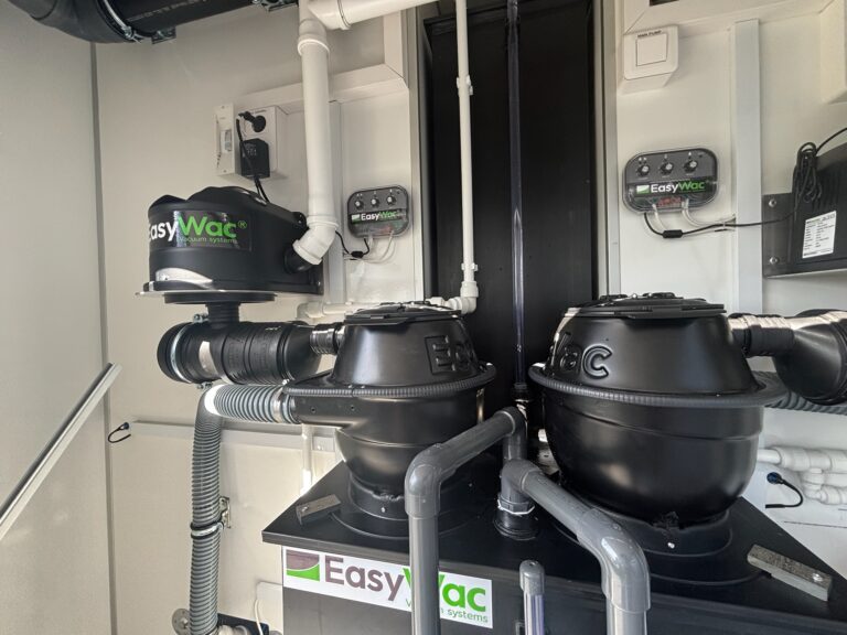 240 - EW Vacuum Toiletwagen 1-1 - Basismodel (17)
